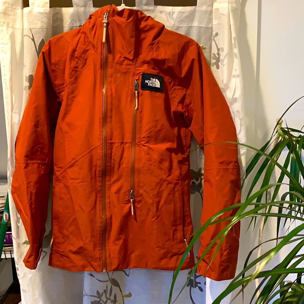 North fact rust colored ski jacket XS